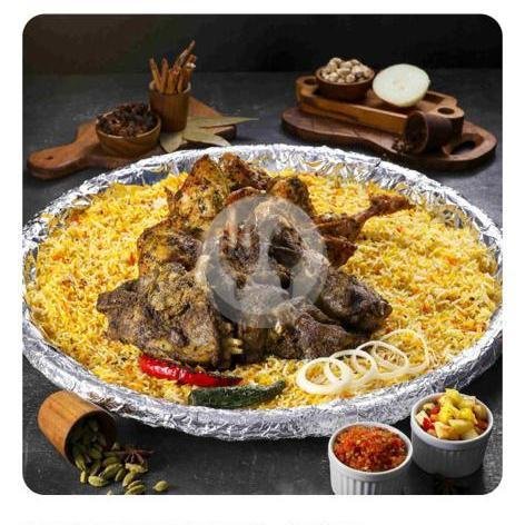 Paket 9 Mix Ayam Panggang Dan Kambing menu Kebuli King, Tebet
