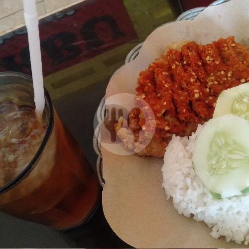 Review Ayam Geprek Dower: Makanan Enak dengan Pelayanan yang Perlu Ditingkatkan di Gresik