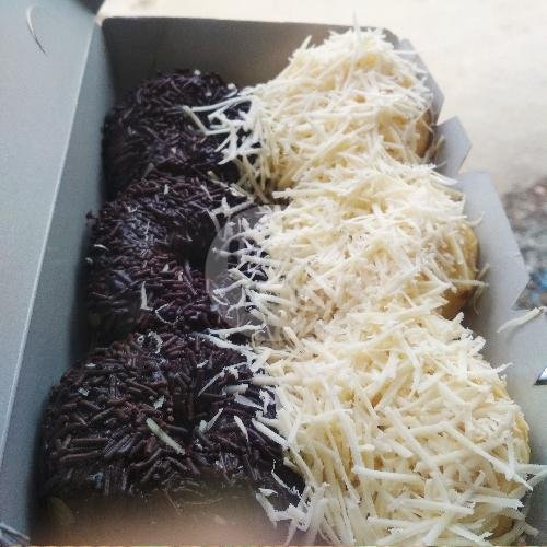 Donat Mini 6pcs Keju ,Kacang , Meses menu Donat Qnatha, Leuwianyar