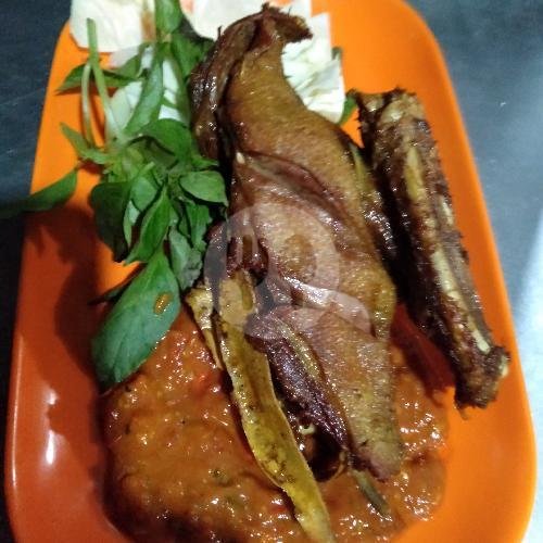 Bebek Goreng menu Lalapan Cak No, Bugis