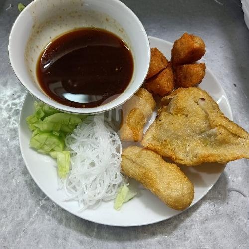 Pempek Kapal Selam menu Pempek Palembang Andi Tunggul Hitam