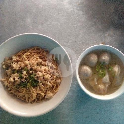 Yamin Manis Baso menu Mie Baso Pangsit Miskam