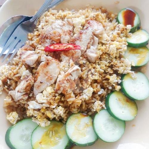 Mie Goreng Lur Yam Khas Ratu (Pedas/Tidak) menu Kedai Ratu Bubur Hongkong, Kabupaten