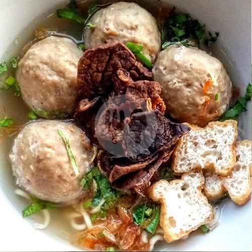 Bakso Jumbo Komplit menu Bakso Bang Goji, Candi