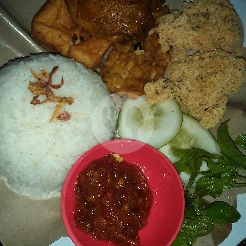 Es Jeruk menu Kedai Dahar Laras, Kartasura