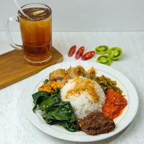 Nasi Ayam + Es Teh Manis menu RM Pagi Sero, Dago