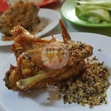 Ayam Kampung Bakar menu Ayam Goreng Kremes