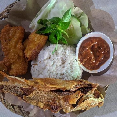 Paket Ayam Geprek Free Es Teh menu Teko Tenang Kopi