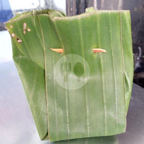 Ayam Kremes +Nasi menu Es Kelapa Muda Pak Ambon, Dr. Cipto