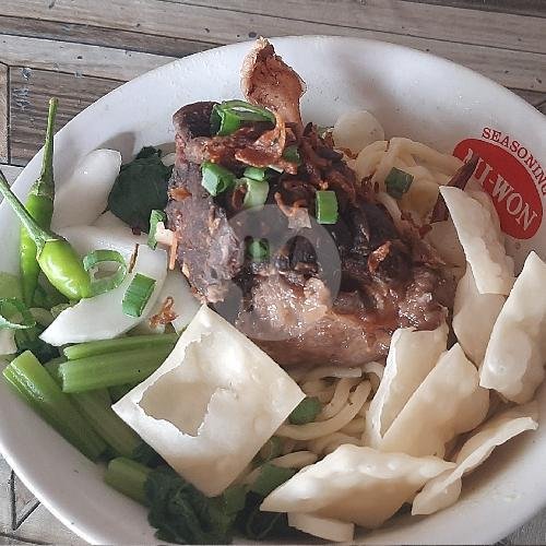 Es Jeruk menu Bakso & Mie Mantow, Kedungkandang