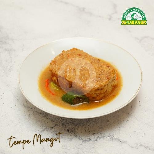 Extra Kuah Mangut menu Kepala Manyung Bu Fat, Cempaka Putih