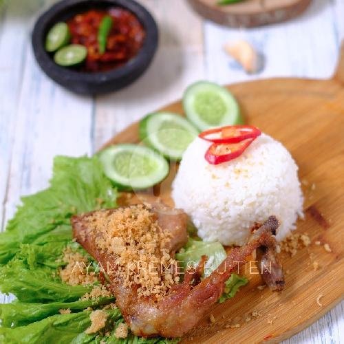 Lontong Kari Ayam menu Ayam Goreng Kremes Bu Tien, Pataruman