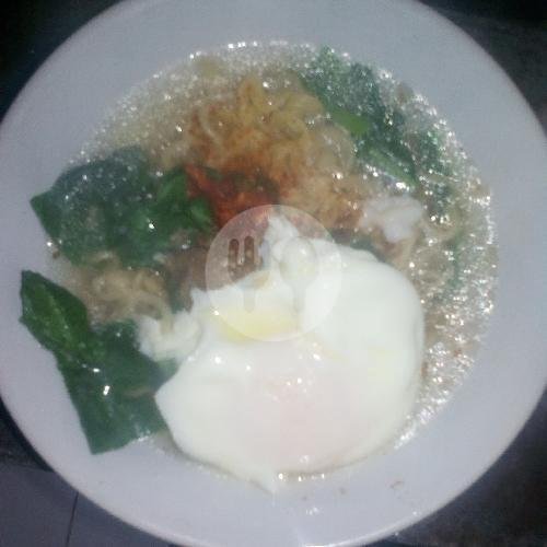Omlet Mie menu Warmindo Kayungyun, Ngemplak