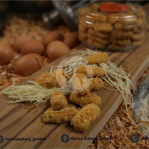 Bolu Pandan menu Hany Bakery, Jember