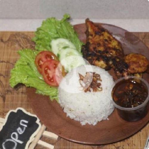 Ayam Bakar Aja menu Nasi Bebek Restu Ibu, Kalipasir Cikini