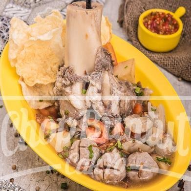 Es Mang Chee menu Chop Buntut Cak Yo, Plaza Ambarrukmo