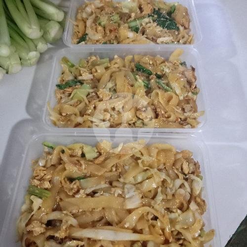 Paket Mie (3 Porsi Mie Goreng) menu Nasi Goreng Sesuatu, Batununggal