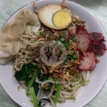 kwetiaw jumbo menu Mie Kriting Ahan