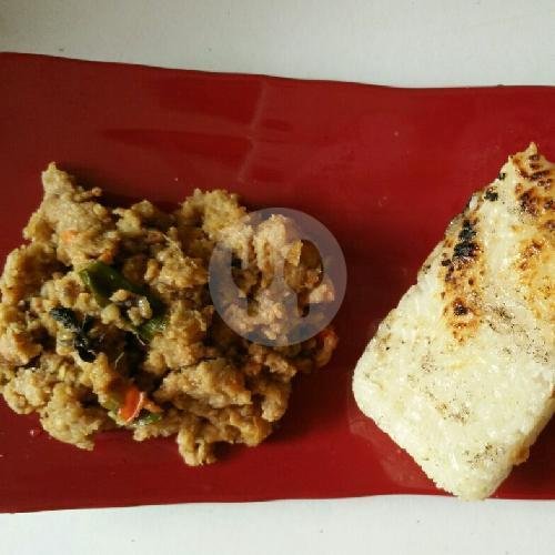 Ketan Bakar + Sambal Oncom menu Sate Maranggi H. Agus, KHA Sanusi