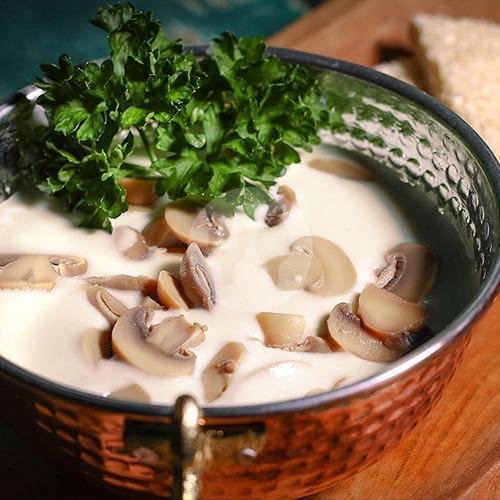 Maraq Chicken (Traditional Spicy Soup) menu Shisha Cafe, Menteng