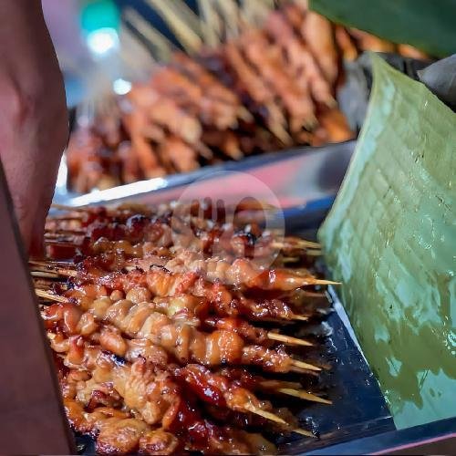 Sate Warok Ponorogo: Surga Sate Ayam di Jambangan Surabaya