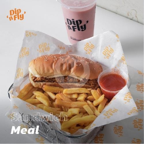 MEAL XL Chicken Burger (Fries + Drink) menu Dip N Fly, Blimbing