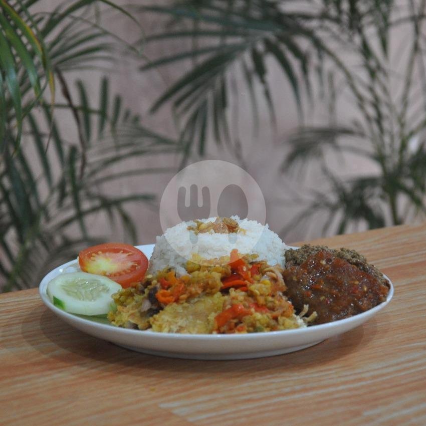 Nasi Ayam Geprek Gudeg menu Ayam Geprek DBC, Beskalan