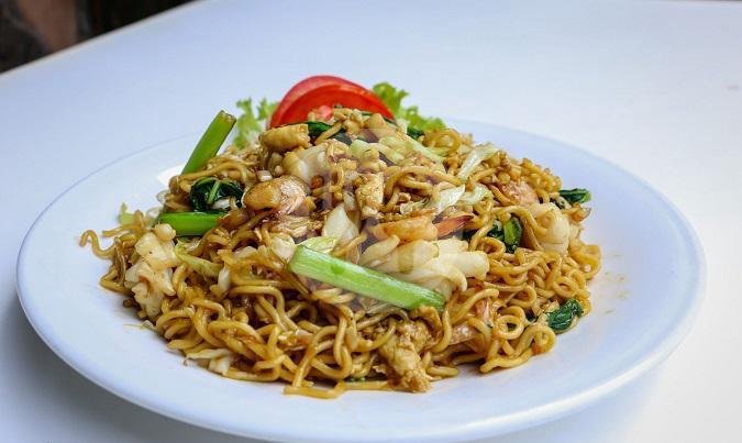 Rica-Rica Ayam menu Bakmi Pak Tomblok, Kapten Tendean