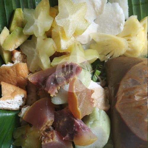 Rujak Tanpa Cingur menu Rujak Sulfat Mbak Win, Blimbing