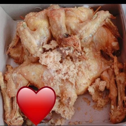 Dada Sayap Bakar menu Ayam Bakar Pak Ulus, Ngemplak