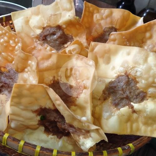 Lontong menu Bakso Millenial Joss, Adiwerna