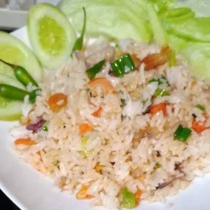 Review Warkop Sadulur: Potensi Menu Menarik di Kemayoran Barat dengan Tantangan Rasa dan Pelayanan