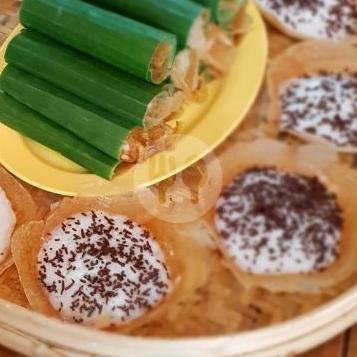 Terang Bulan Crispy Coklat menu Srabi Notosuman Ny. Handayani, Kediri