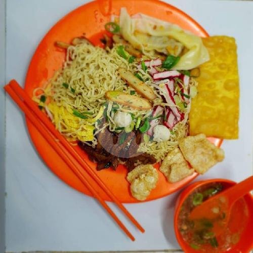 Bakmi Rebus Singkawang Jumbo menu Bakmi Singkawang Asam 88, Krendang Raya