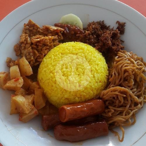 Nasi Kuning Perkedel menu Nasi Kuning Hwa Ind, Simpang Borobudur
