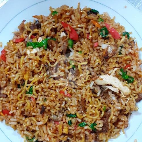 Review Nasi Goreng Ortega Putra Bojong: Surga Nasi Goreng di Sleman