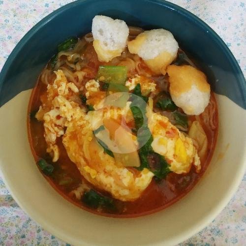 Seblak Sosis menu Warung Seblak & Kerang Hijau Pak Yatno, Kesambi