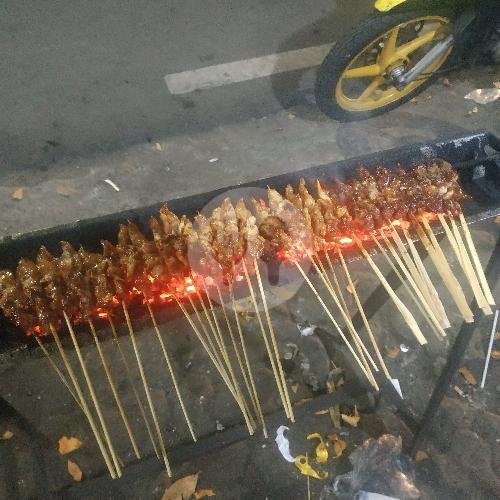 Ayam (5 Tusuk) Kambing (5 Tusuk) Bumbu Kacang menu Sate Madura PWI, Jl. Media Massa