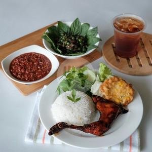 Promo Spesial Ati Ampela + Seladah Goreng menu Warung Nasi Ibu Imas, Regol