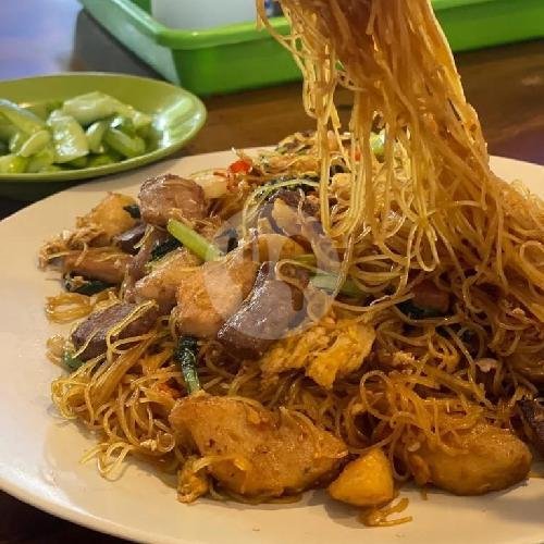 Yam Bihun Asin Bakso menu Mie Masak & Nasi Gudeg Pasar Baru, Jl. Karang Layung No. 24