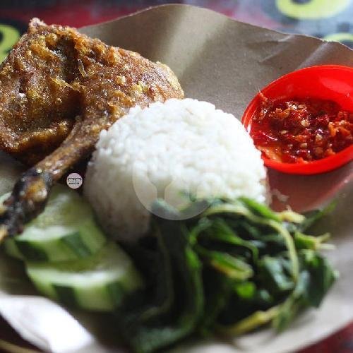 Paket Ayam Nasi Uduk menu Pecel Lele Cak Mus Surabaya, Rawamangun