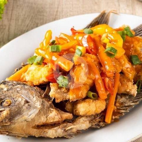 Gurame Goreng Tepung menu Nasi Goreng Gila Dua Putra, Matraman