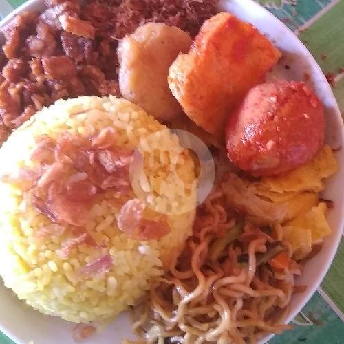 Nasi Kuning Ayam Panggang Free Aqua Gelas menu Wr Nasi Kuning Mbak Ria, Gunung Anyar Jaya