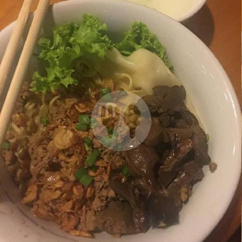 Pangsit Mie Ayam Jamur (song Mie) menu Rumah Makan Gloria Chinese Food, Klojen