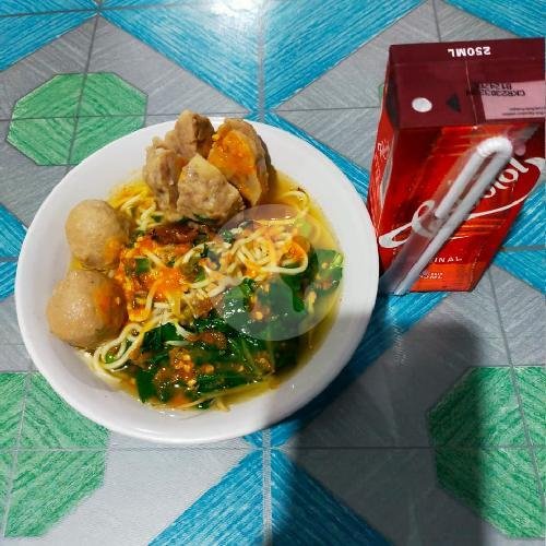 Paket hemat Baso dan Minuman menu Baso Solo Mas Sis, Kujangsari Bandung