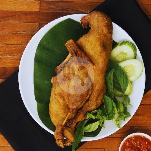 Bebek Satu Ekor menu Bebeke Om Aris, Buah Batu