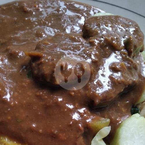 Rujak Manis Jumbo menu Rujak Sulfat Mbak Win, Blimbing