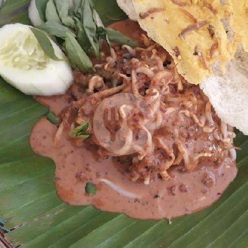 Ayam Goreng menu Pondok Soto Kudus Sangaji, Gambir
