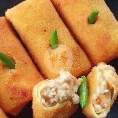 Vinna Cake: Surga Kuliner Tradisional di Jakarta Selatan