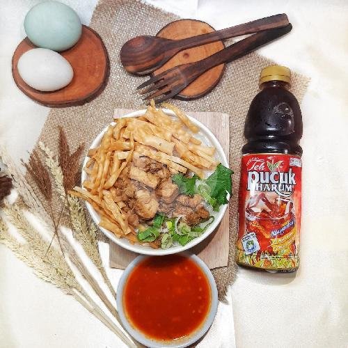 Kwetiau Ayam Kuah Bakso Ikan menu Bubur Ayam Asia